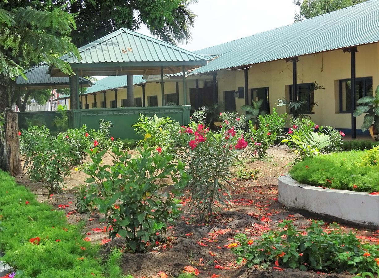 Mgulani Lodge Hotel Dár Al-Szalám Kültér fotó