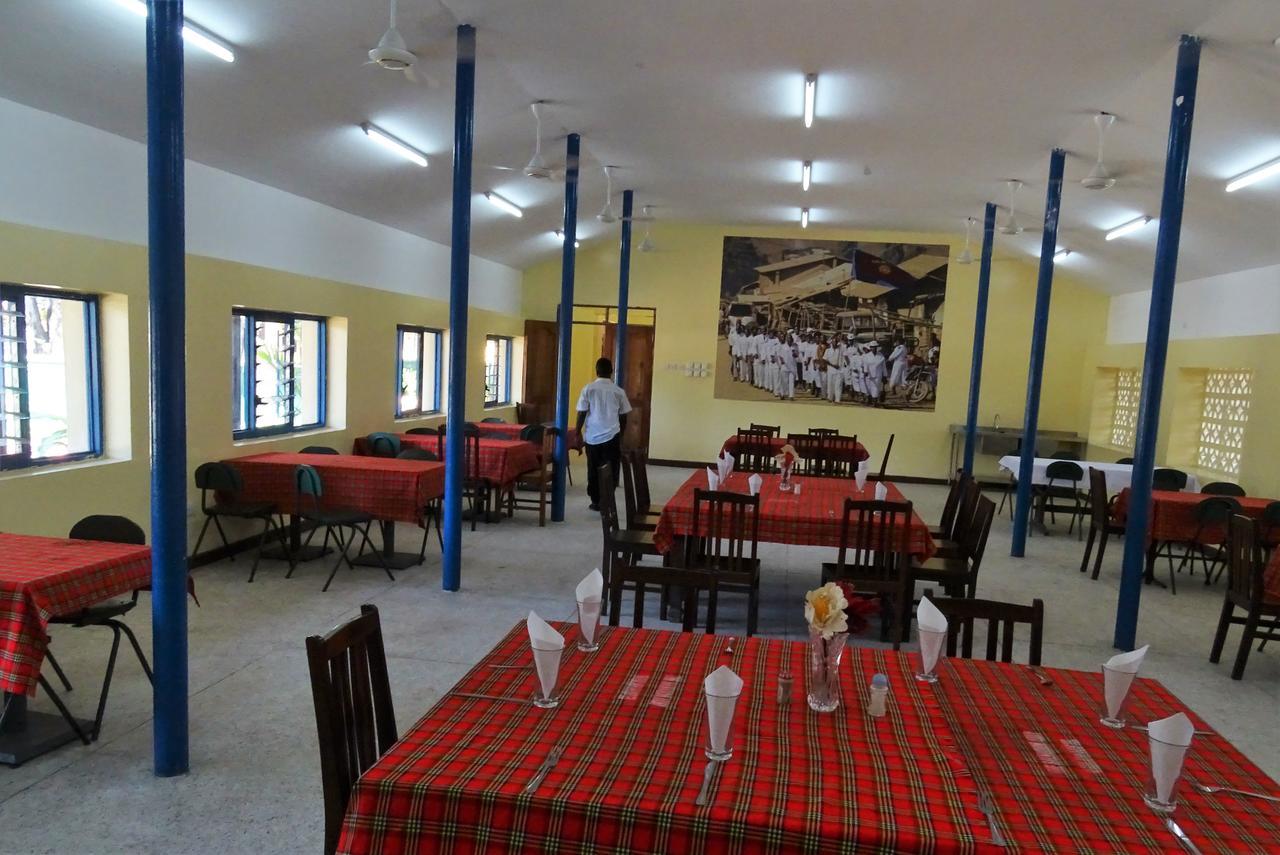 Mgulani Lodge Hotel Dár Al-Szalám Kültér fotó