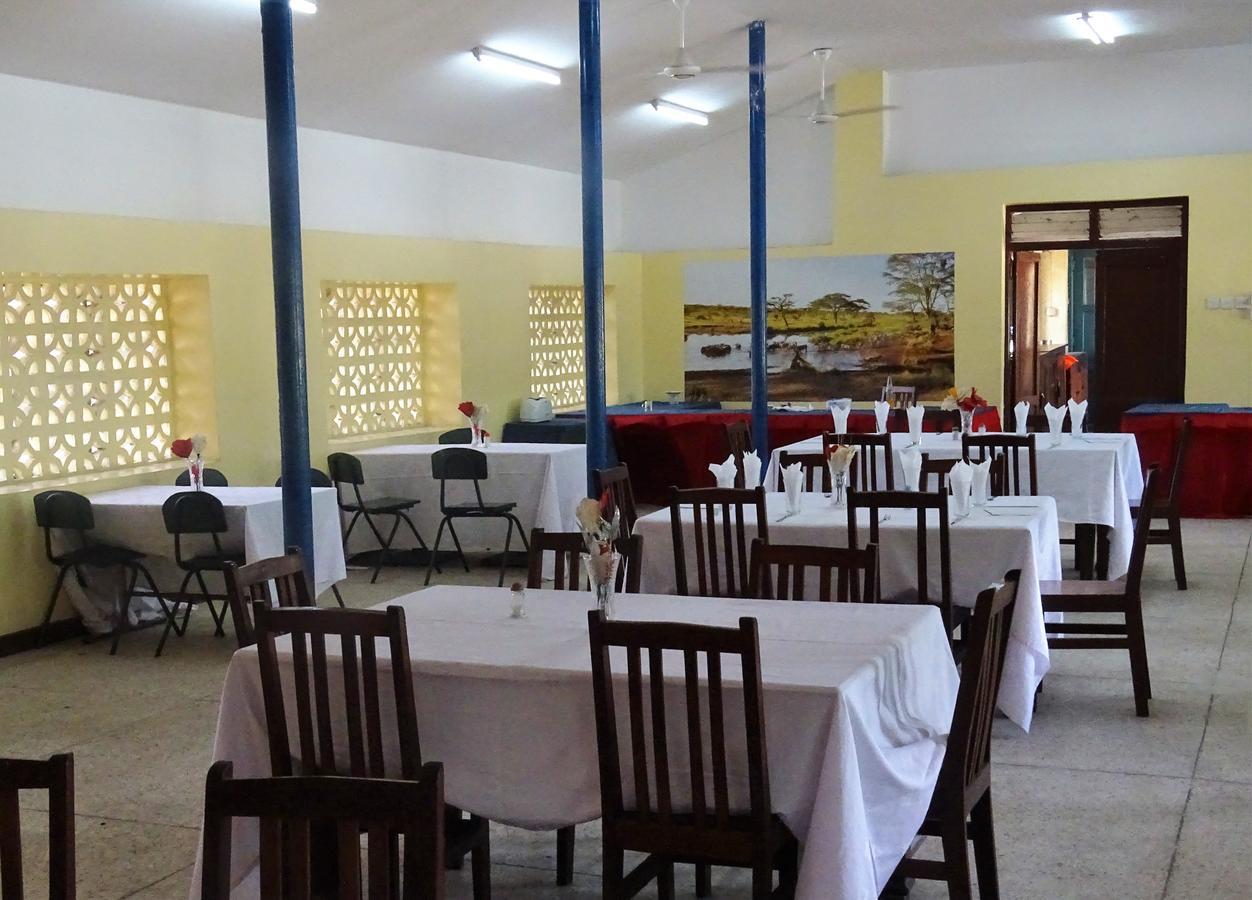 Mgulani Lodge Hotel Dár Al-Szalám Kültér fotó