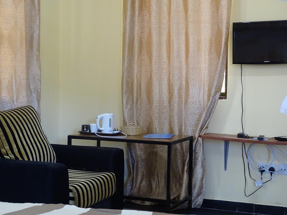 Mgulani Lodge Hotel Dár Al-Szalám Kültér fotó